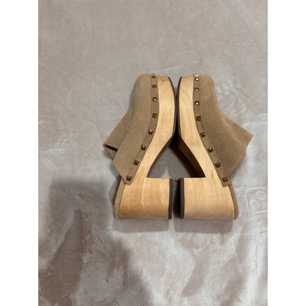 Steve Madden Brooklyn Tan Suede Studded Wooden Platform Clogs Mules Shoes 5